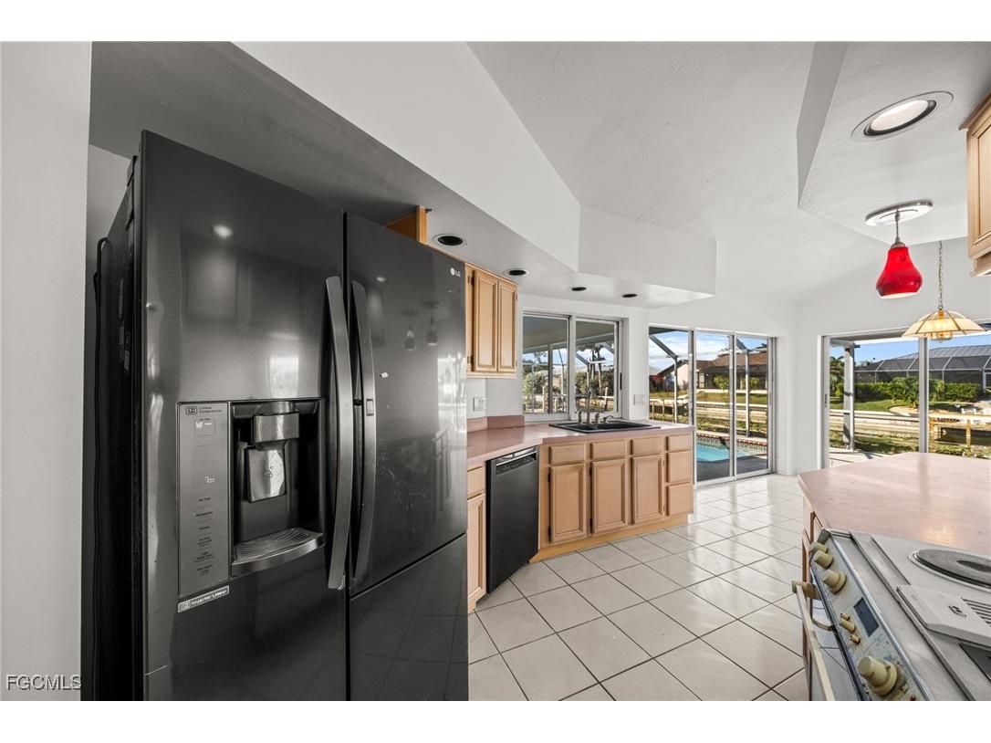 1225 SE 3rd Street Cape Coral FL 33990 2025016790 image19