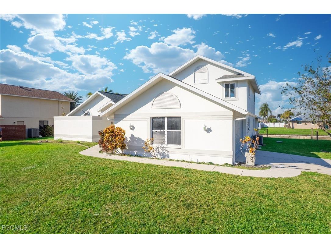 1225 SE 3rd Street Cape Coral FL 33990 2025016790 image44