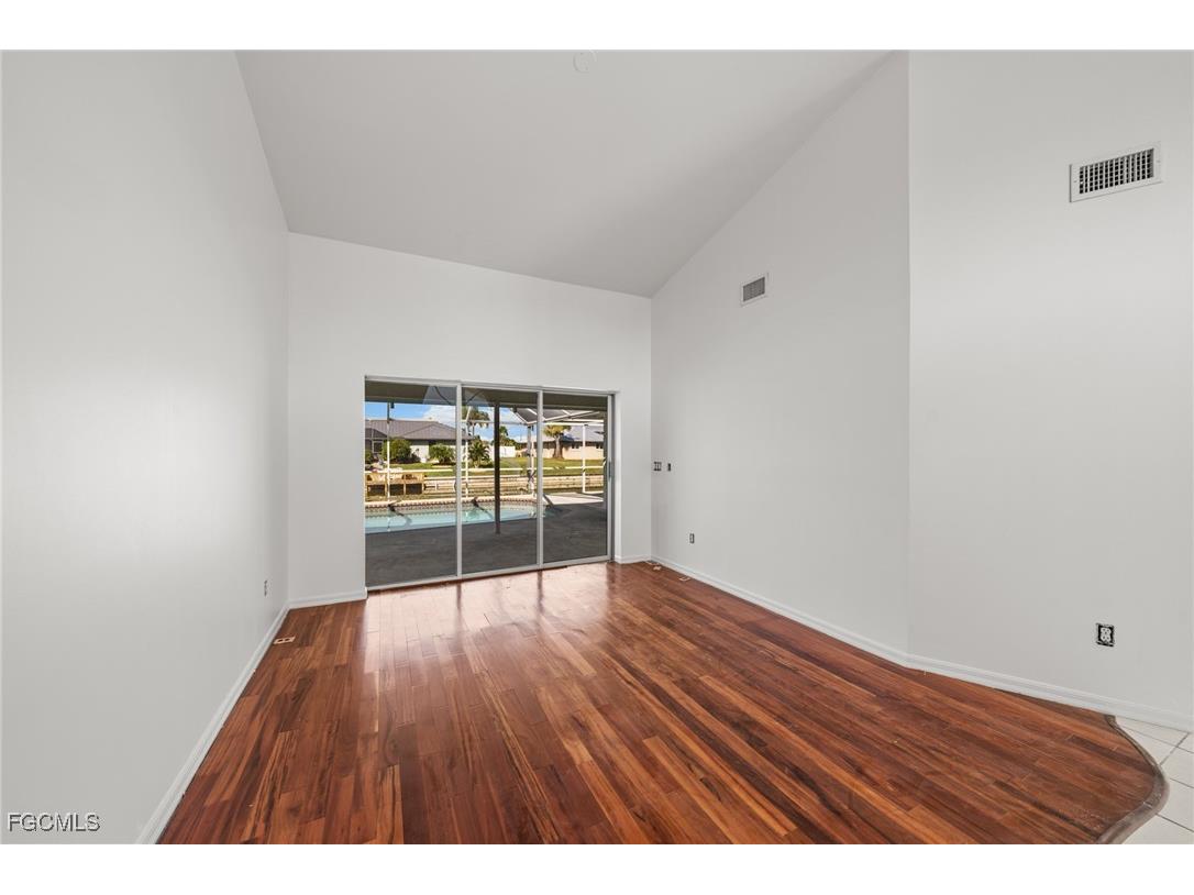 1225 SE 3rd Street Cape Coral FL 33990 2025016790 image9