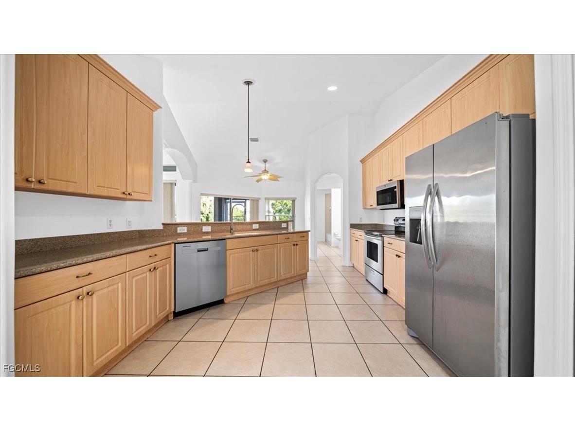 1225 SW 38th Terrace Cape Coral FL 33914 2025022368 image11