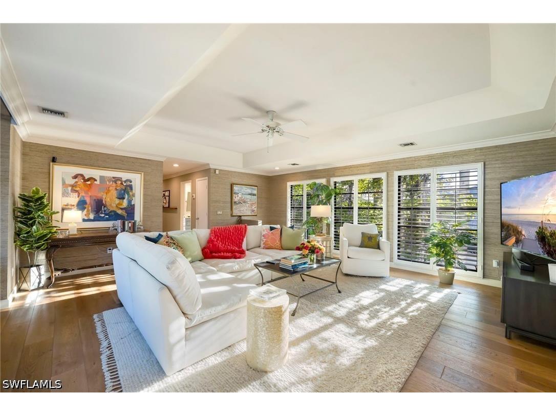 1225 Sandpiper Street Naples FL 34102 226012455 image1