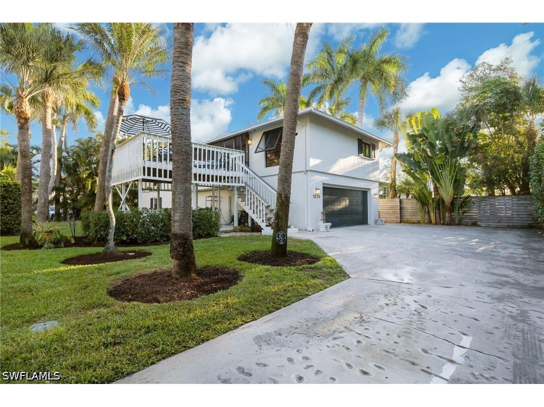 1225 Sandpiper Street Naples FL 34102 226012455 image2
