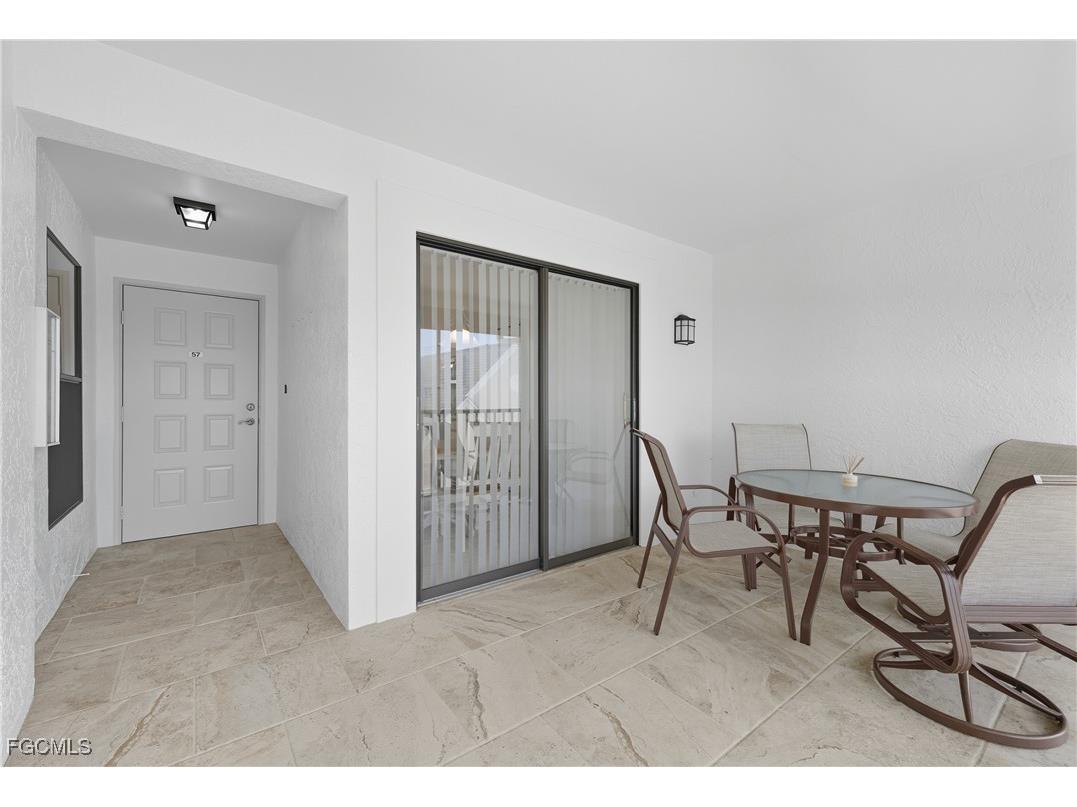 12250 Kelly Greens Boulevard #57 Fort Myers FL 33908 2025009112 image2