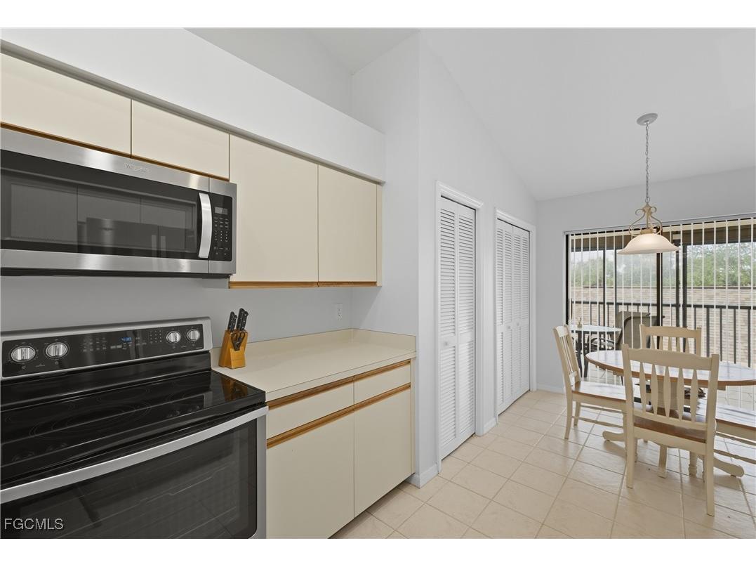 12250 Kelly Greens Boulevard #57 Fort Myers FL 33908 2025009112 image5