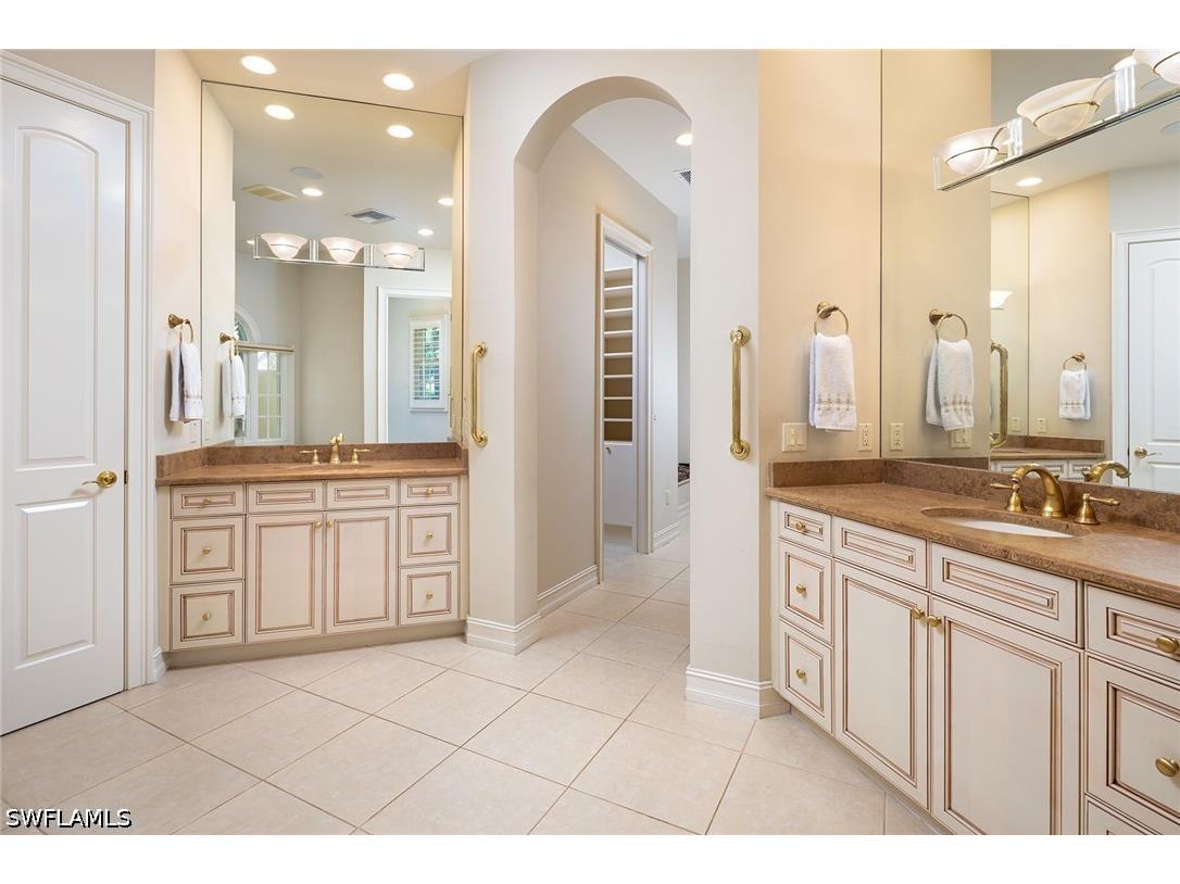 12255 Colliers Reserve Drive Naples FL 34110 226015963 image23