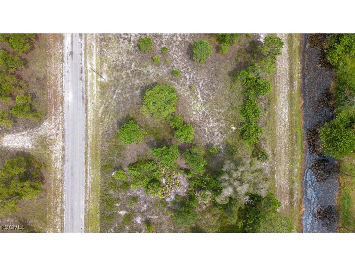 1226 Edelweiss Street E Lehigh Acres FL 33974 2025021119 image9