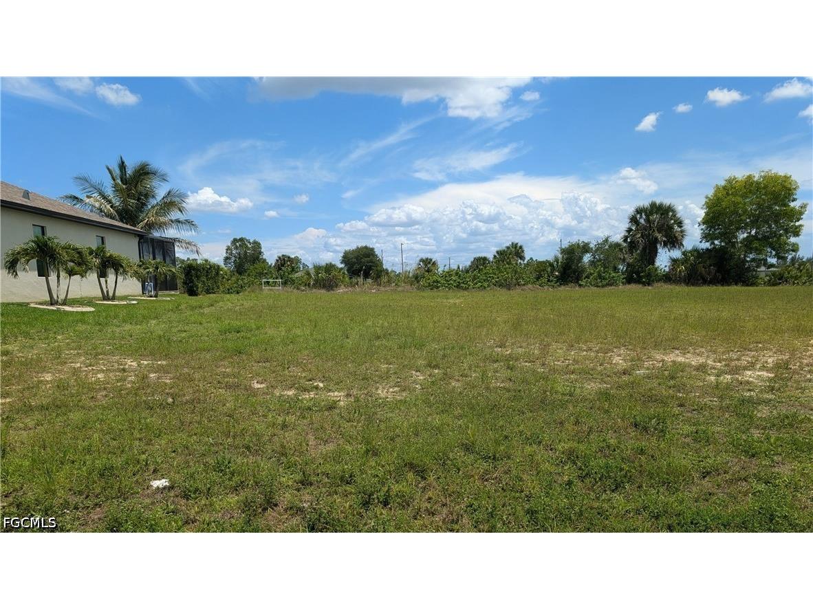 1226 NE 40th Street Cape Coral FL 33909 2026026261 image3