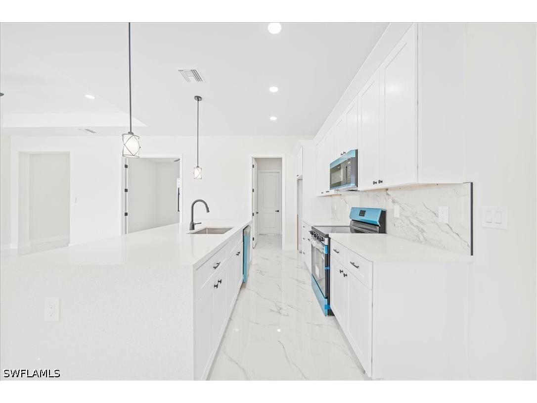 1226 NE 5th Place Cape Coral FL 33909 226011474 image18