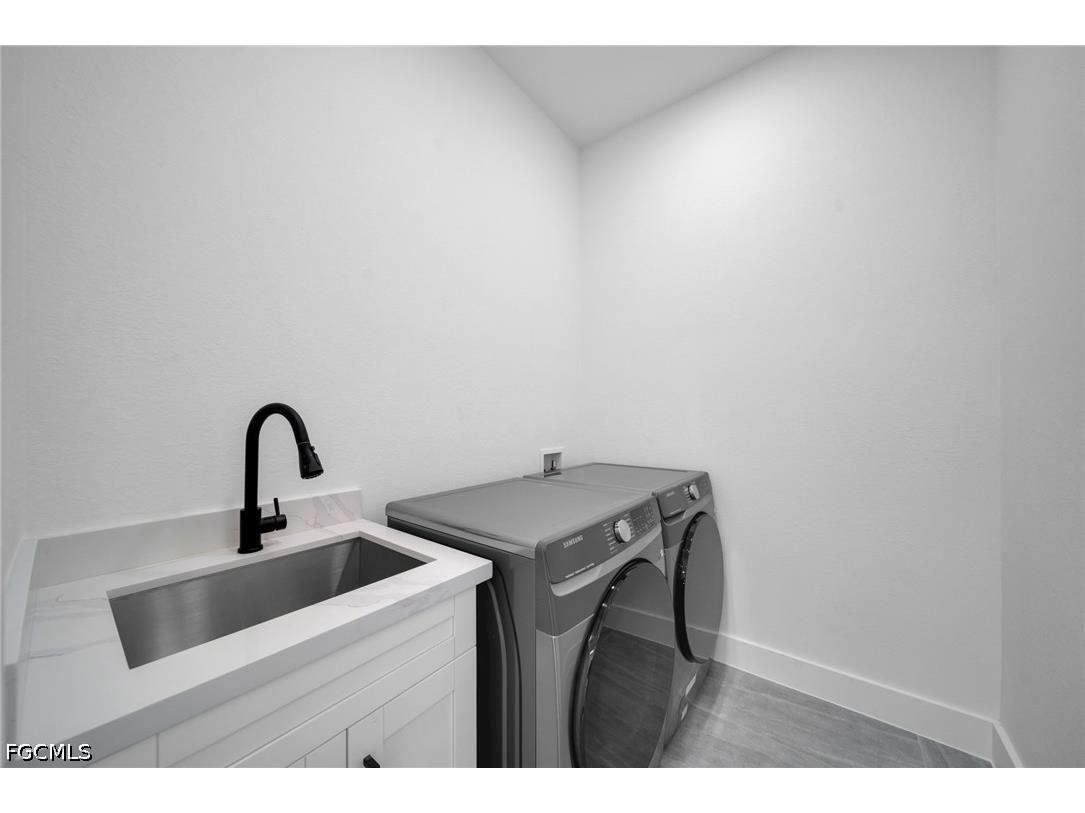 1226 NE Juanita Place Cape Coral FL 33909 2026021837 image17