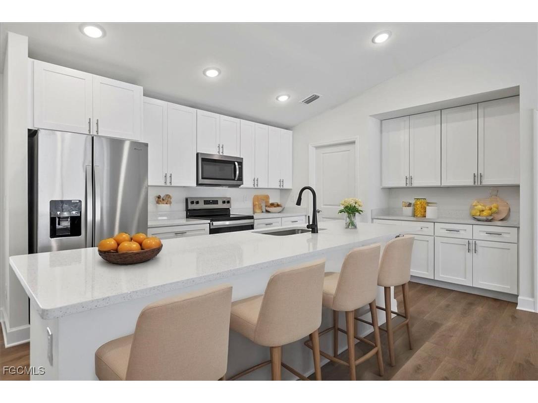 1226 NW 19th Terrace Cape Coral FL 33993 2025004373 image3