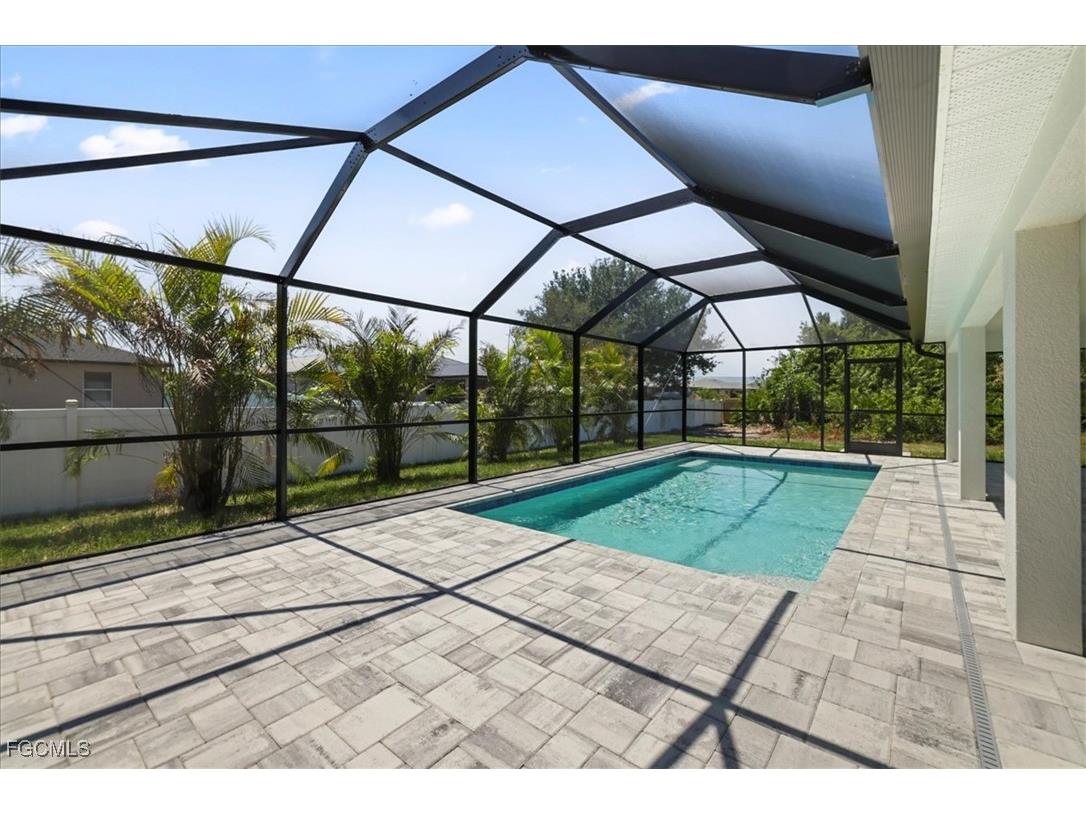 1226 NW 19th Terrace Cape Coral FL 33993 2025004373 image32