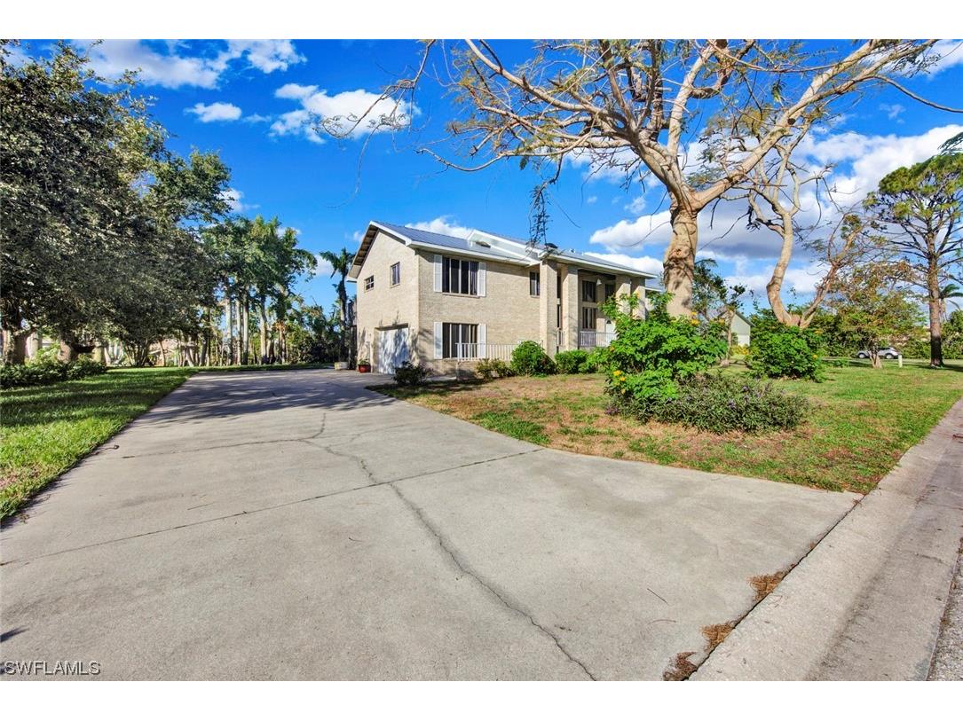 1226 Westfield Drive S Fort Myers FL 33919 224006784 image1