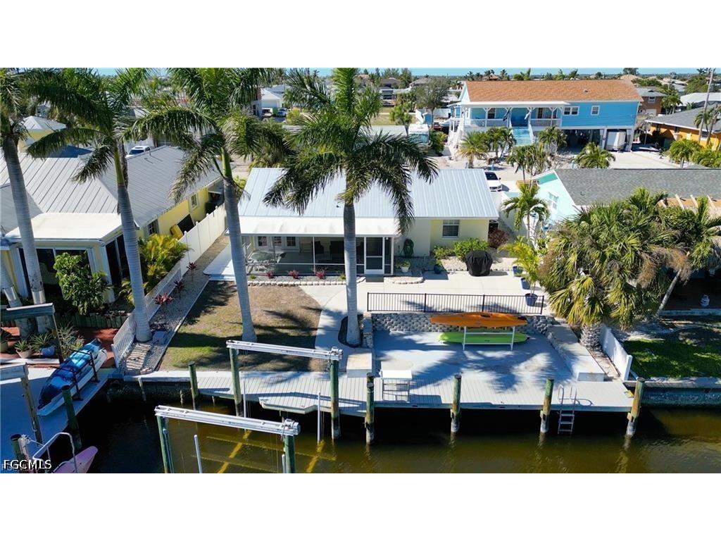 12262 Boat Shell Drive Matlacha Isles FL 33991 2026018003 image1