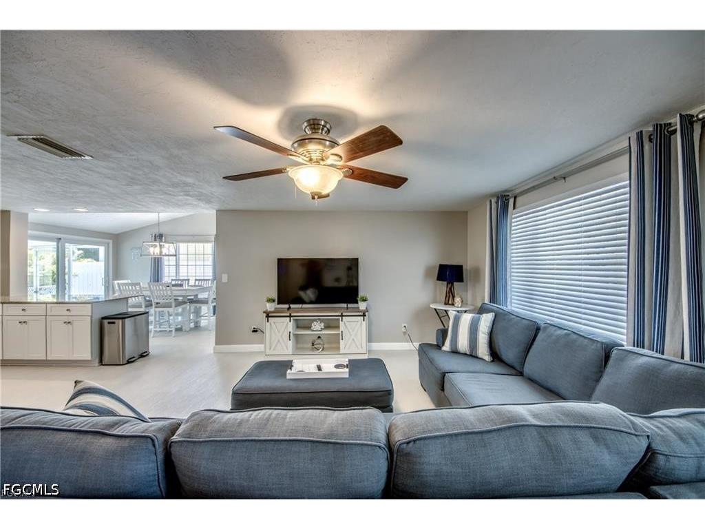 12262 Boat Shell Drive Matlacha Isles FL 33991 2026018003 image7