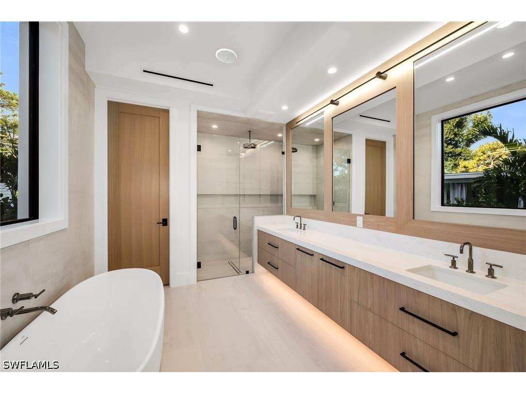 1227 10th Avenue N Naples FL 34102 225081365 image24