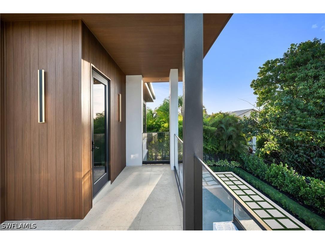1227 10th Avenue N Naples FL 34102 225081365 image36