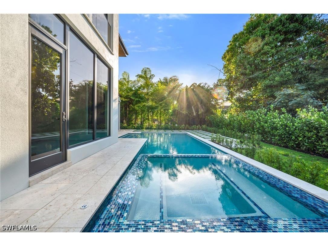 1227 10th Avenue N Naples FL 34102 225081365 image38