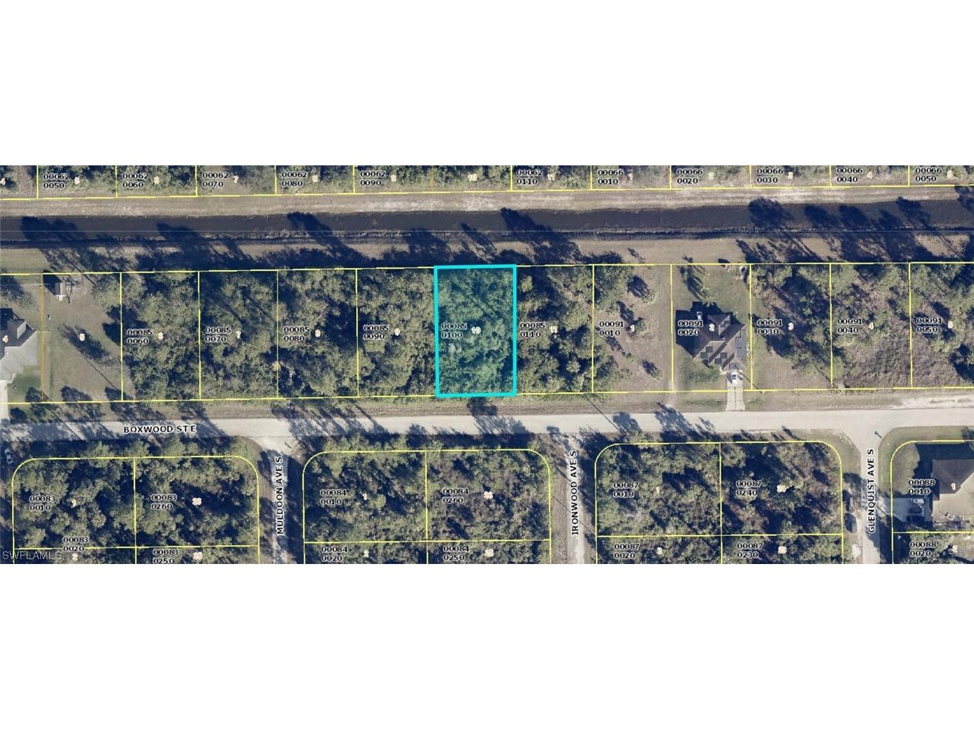 1227 Boxwood Street E Lehigh Acres FL 33974 223034360 image1