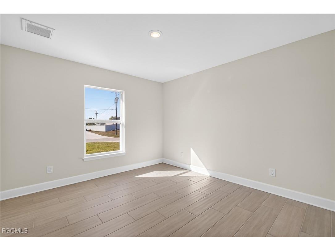 1227 NW 15th Place Cape Coral FL 33993 2026004869 image10