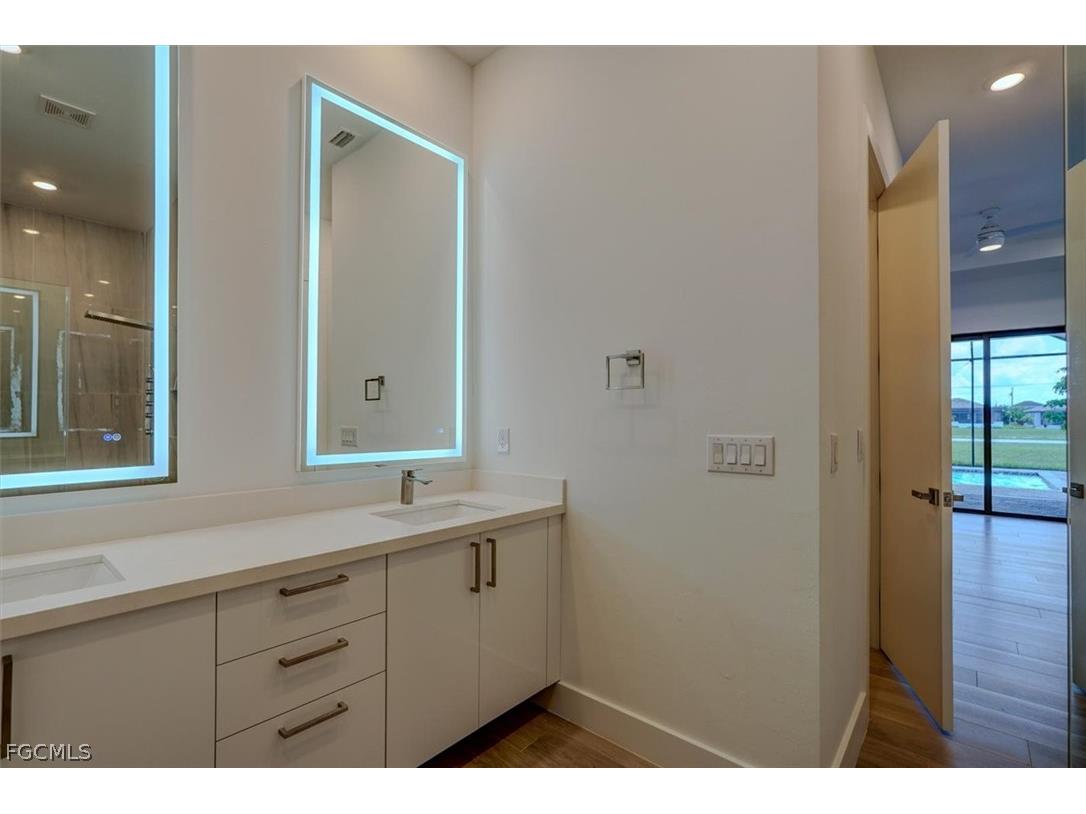 1227 NW 40th Place Cape Coral FL 33993 2026011311 image25