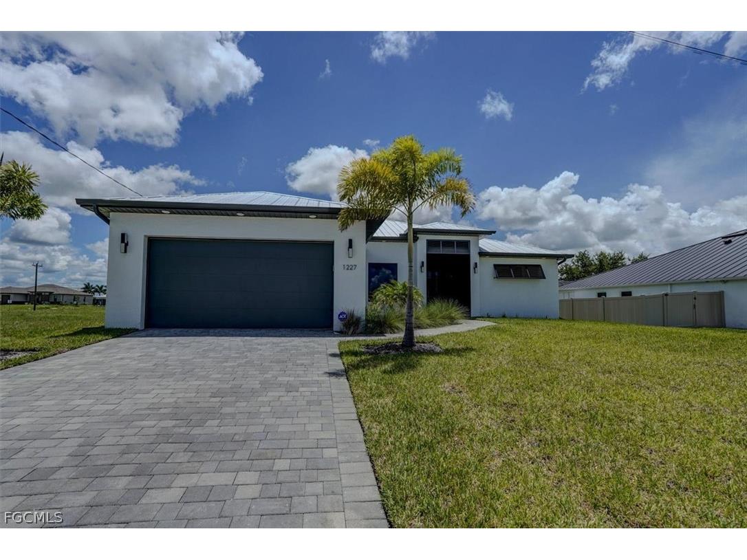 1227 NW 40th Place Cape Coral FL 33993 2026011311 image4
