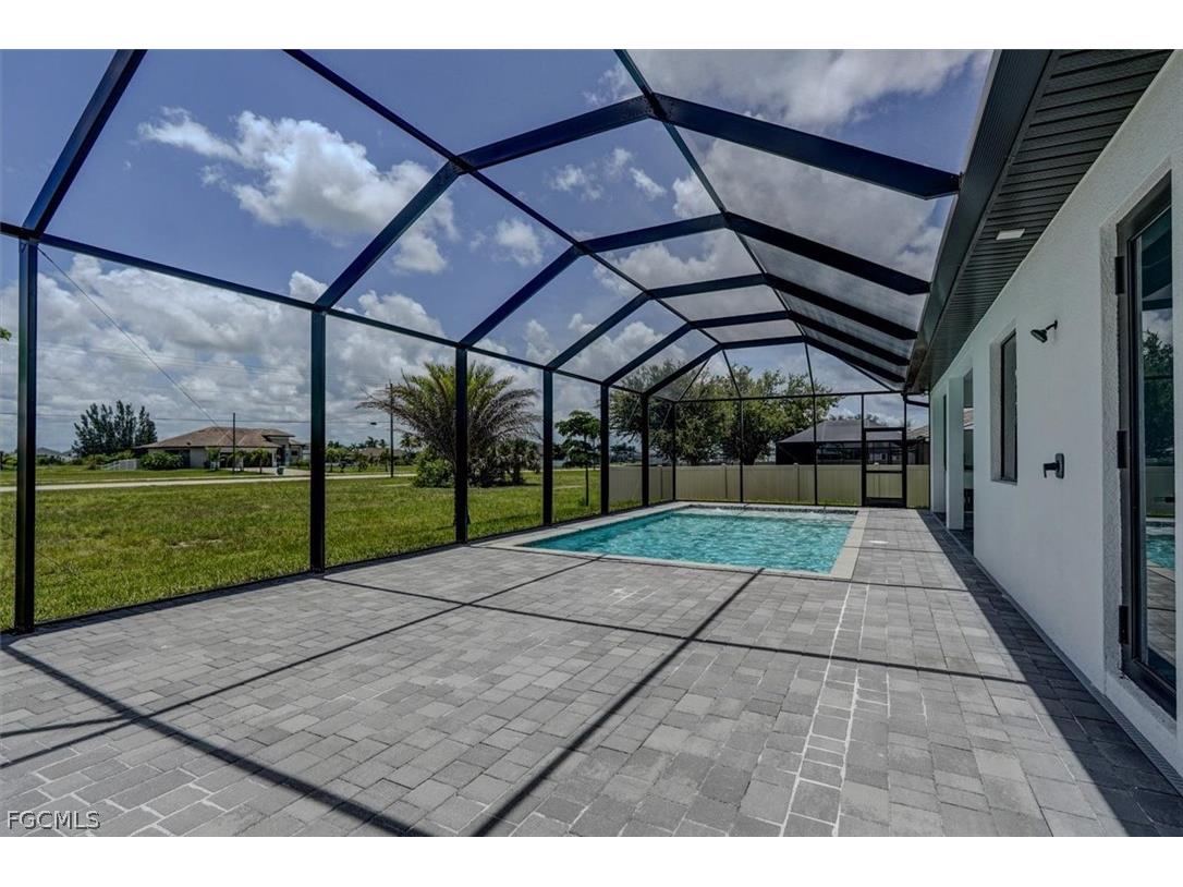 1227 NW 40th Place Cape Coral FL 33993 2026011311 image44