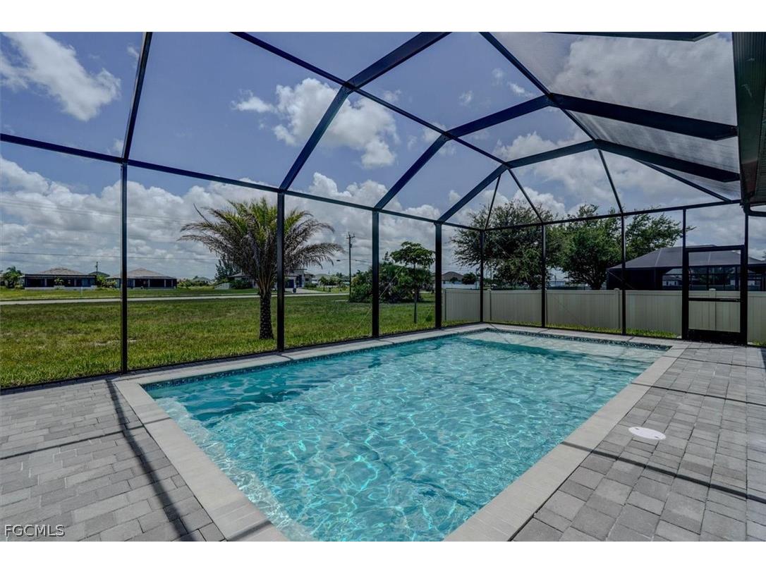 1227 NW 40th Place Cape Coral FL 33993 2026011311 image46