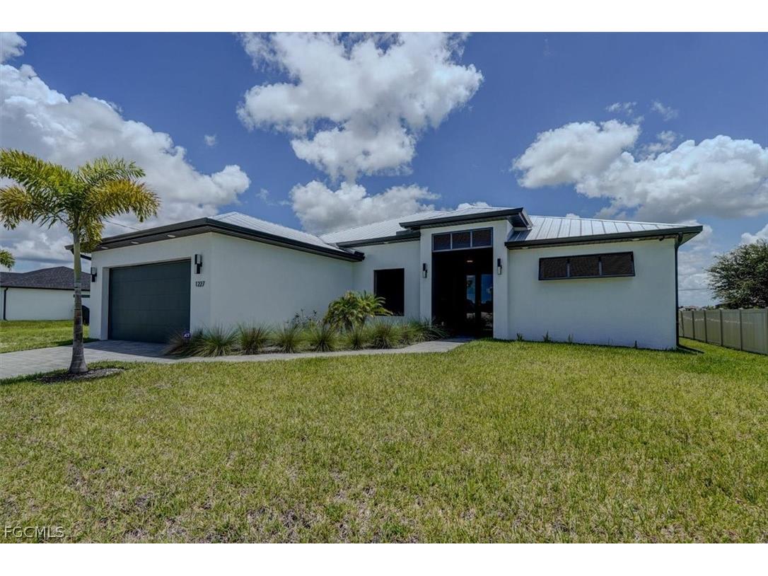 1227 NW 40th Place Cape Coral FL 33993 2026011311 image5