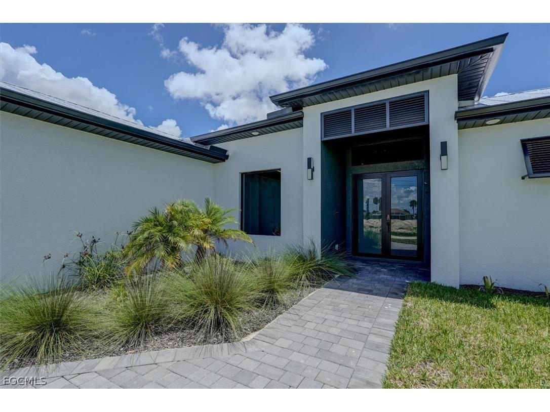 1227 NW 40th Place Cape Coral FL 33993 2026011311 image6
