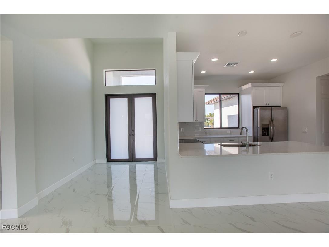 1227 SE 3rd Avenue Cape Coral FL 33990 2025023364 image11