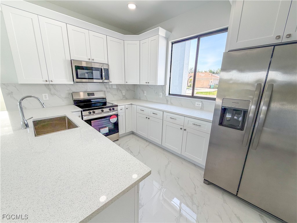 1227 SE 3rd Avenue Cape Coral FL 33990 2025023364 image4