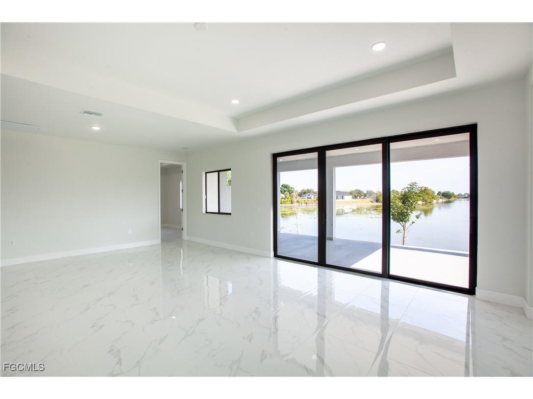 1227 SE 3rd Avenue Cape Coral FL 33990 2025023364 image6