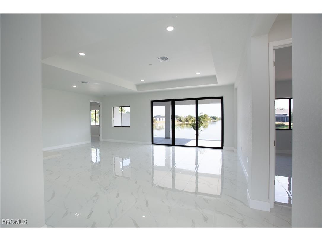 1227 SE 3rd Avenue Cape Coral FL 33990 2025023364 image7