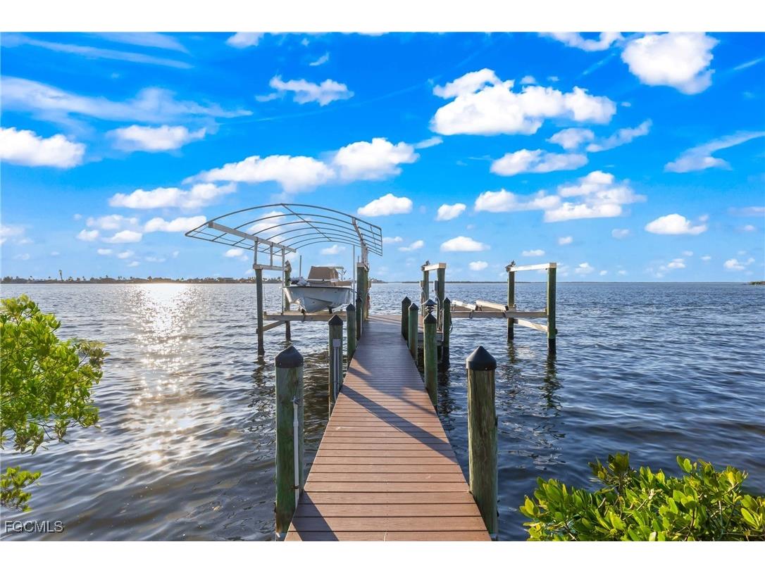 12271 Shoreview Drive Matlacha FL 33993 2026001829 image48