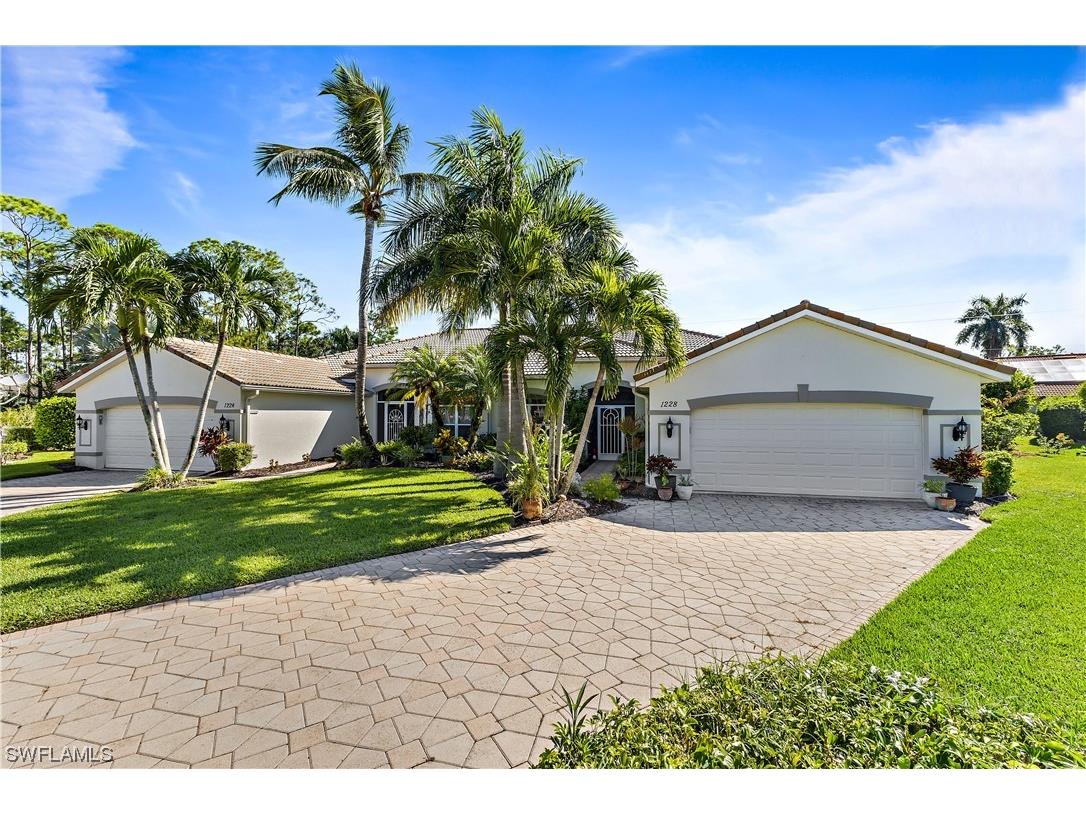 1228 Chelmsford Court #72 Naples FL 34104 223063822 image1
