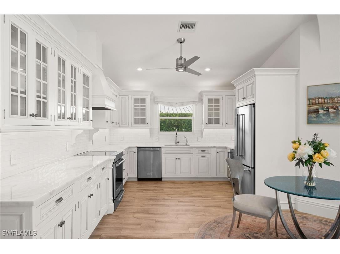 1228 Diana Avenue Naples FL 34103 225078219 image4