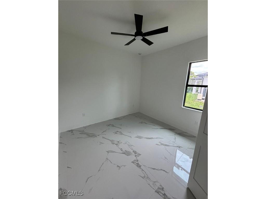 1229 Augusta St E Lehigh Acres FL 33974 2025011110 image5