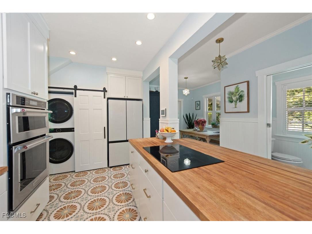 1229 Alhambra Drive Fort Myers FL 33901 2026000638 image14