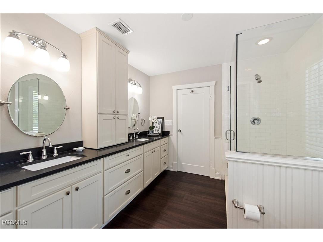 1229 Alhambra Drive Fort Myers FL 33901 2026000638 image23