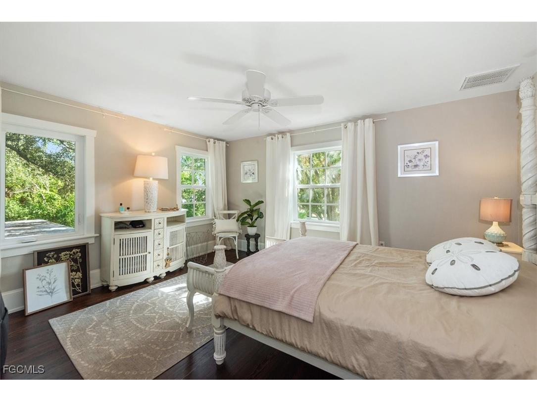 1229 Alhambra Drive Fort Myers FL 33901 2026000638 image24