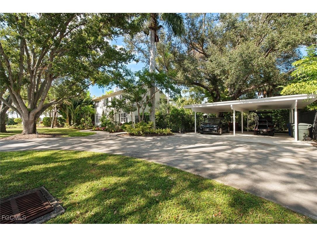 1229 Alhambra Drive Fort Myers FL 33901 2026000638 image37