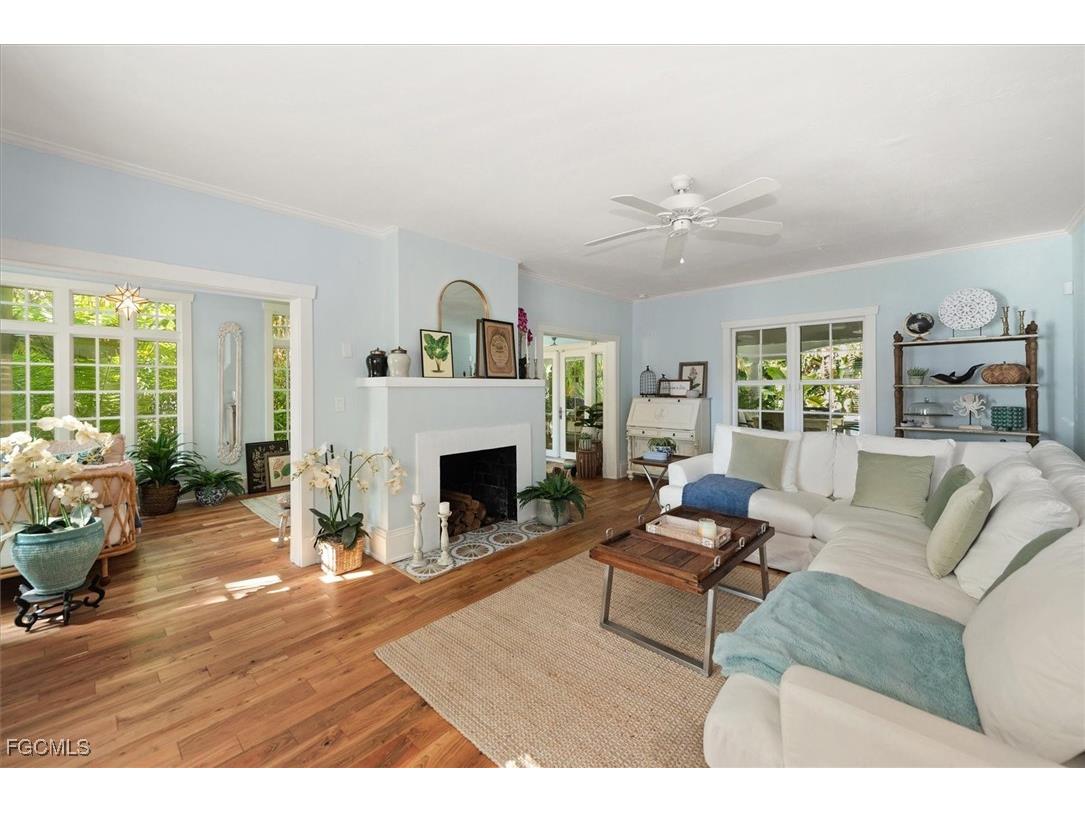 1229 Alhambra Drive Fort Myers FL 33901 2026000638 image4