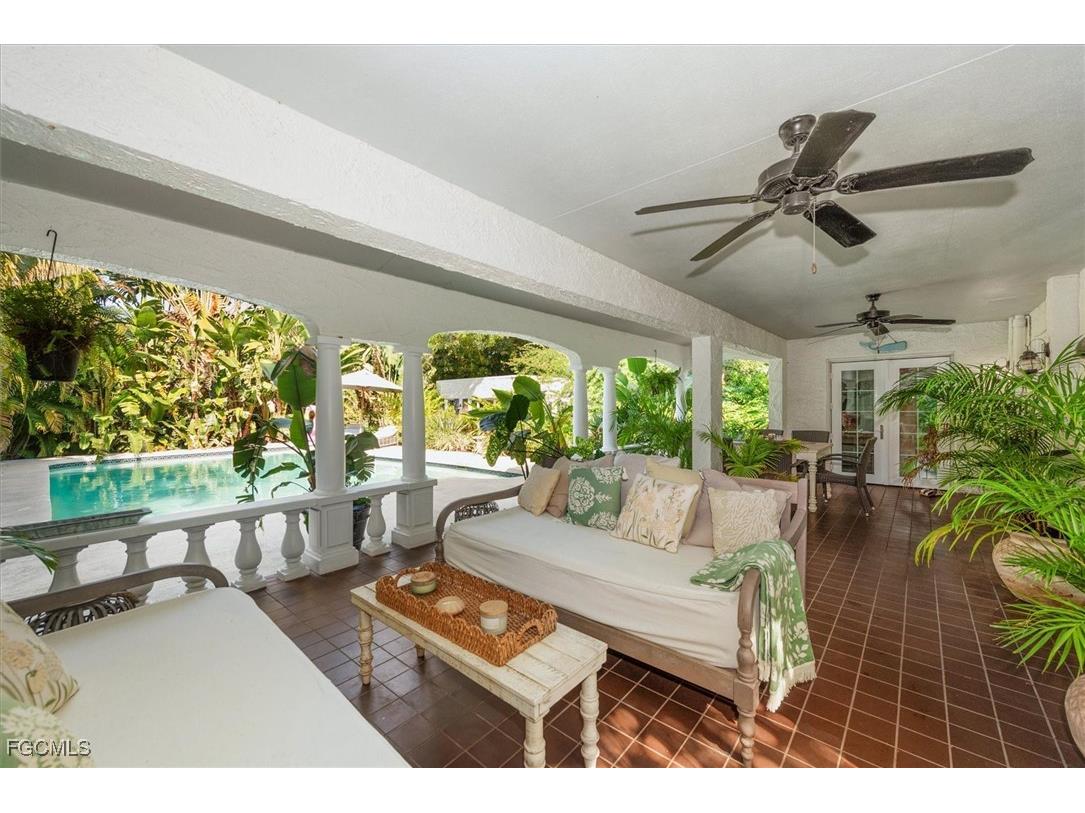 1229 Alhambra Drive Fort Myers FL 33901 2026000638 image6