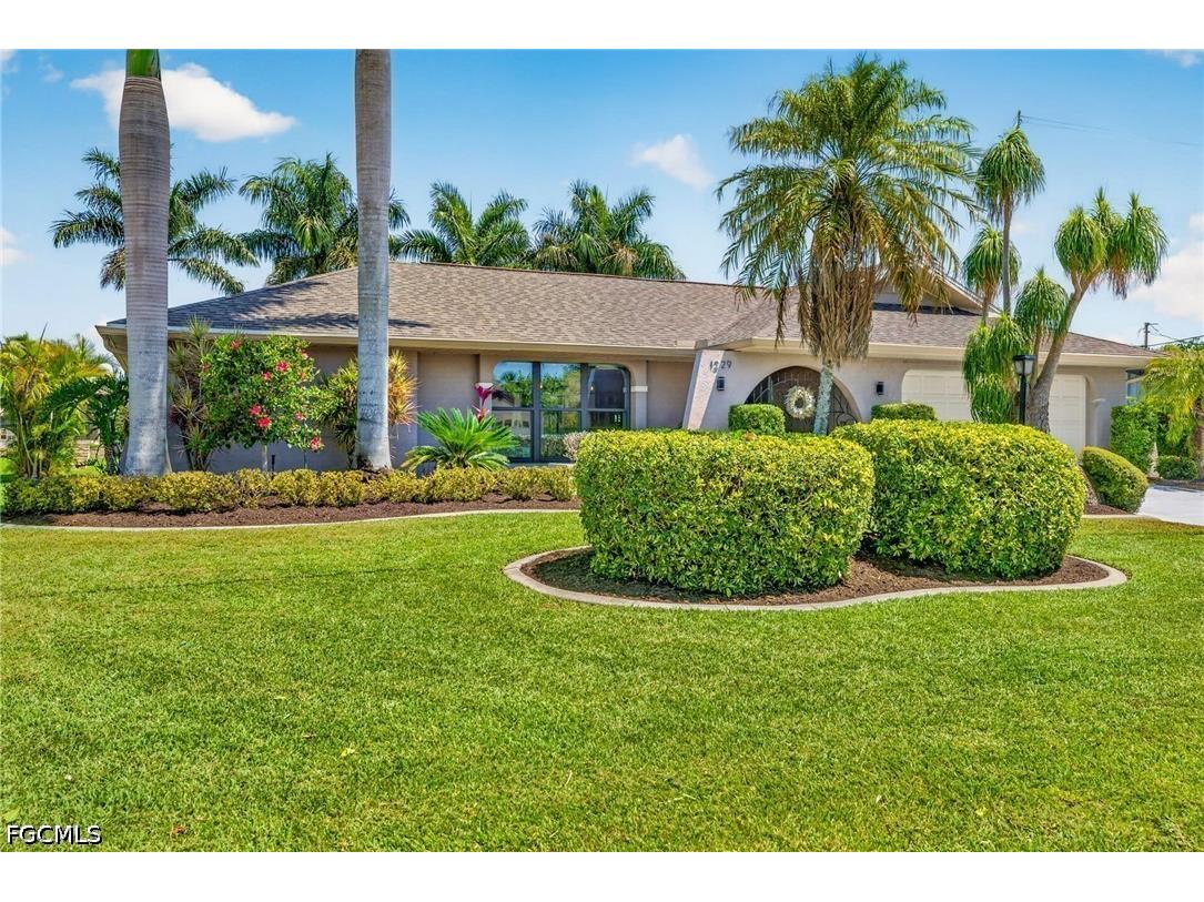 1229 El Dorado Parkway E Cape Coral FL 33904 2026019607 image2