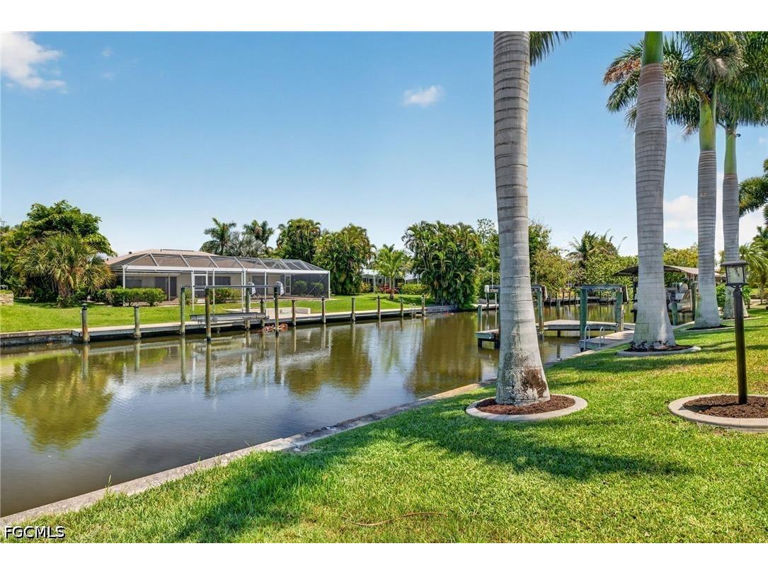 1229 El Dorado Parkway E Cape Coral FL 33904 2026019607 image32