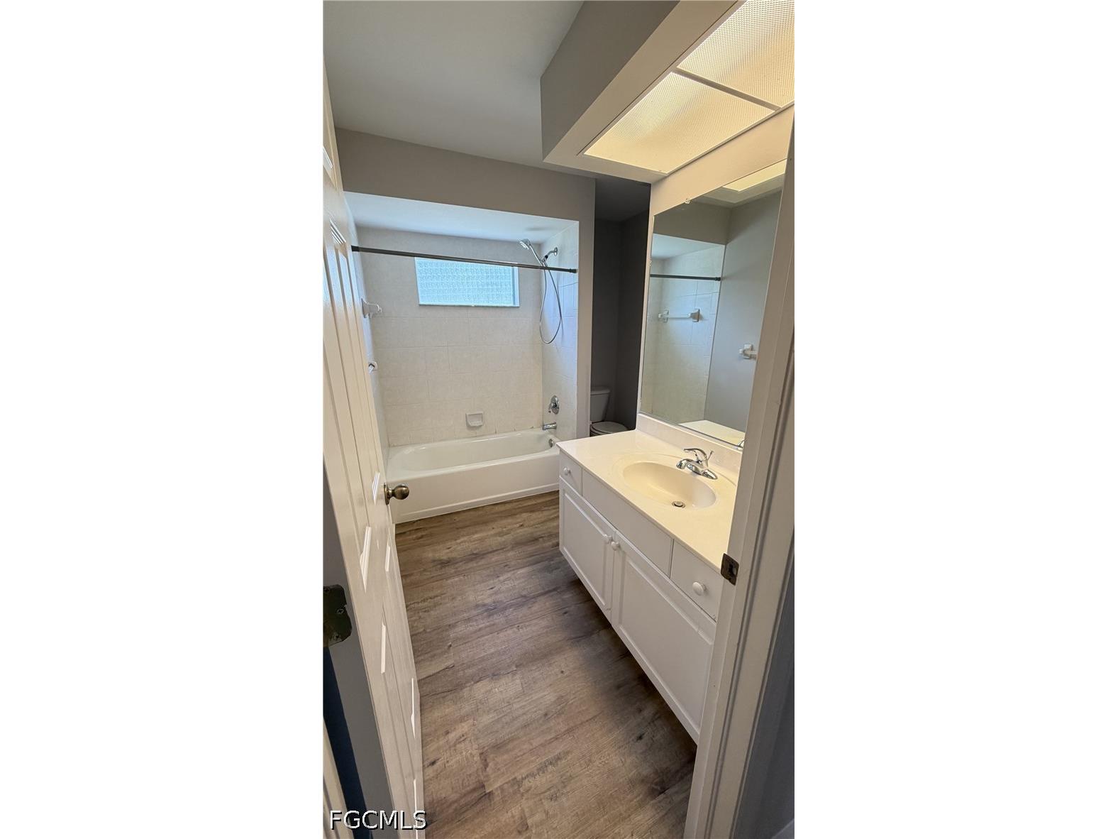 1229 SE 21st Place Cape Coral FL 33990 2026031573 image11