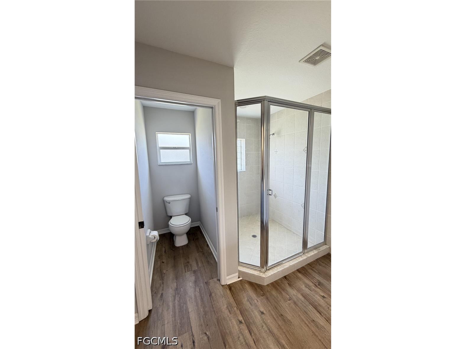 1229 SE 21st Place Cape Coral FL 33990 2026031573 image23