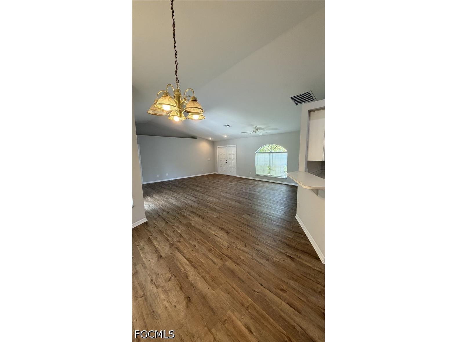 1229 SE 21st Place Cape Coral FL 33990 2026031573 image5