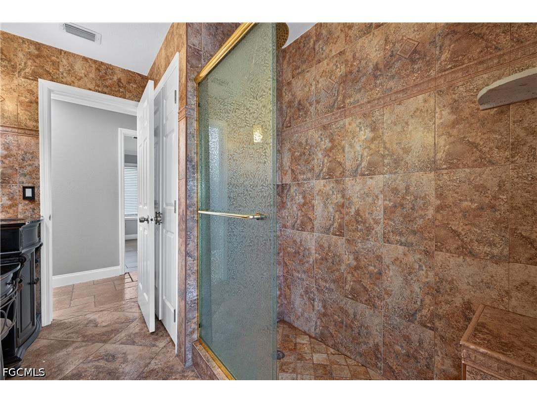 1229 SW 21st Terrace Cape Coral FL 33991 2026028556 image27