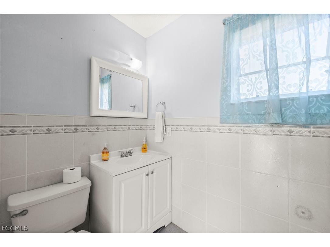 1229 SW 24th Street Cape Coral FL 33991 2026012445 image31